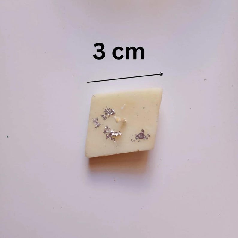 1314_2 Kaju Katli Candle