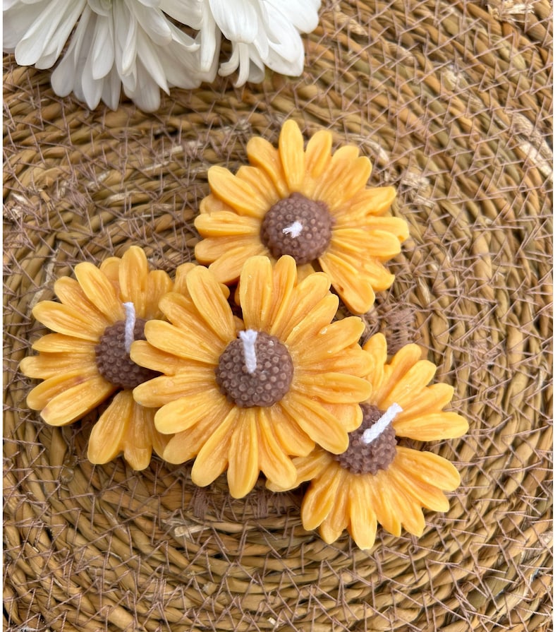 1650_0 Sunflower Candle Pack of 4